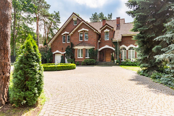 Best Concrete Paver Driveway  in Collinsvle, IL