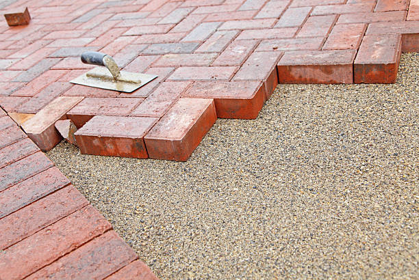 Best Residential Driveway Paver Services  in Collinsvle, IL